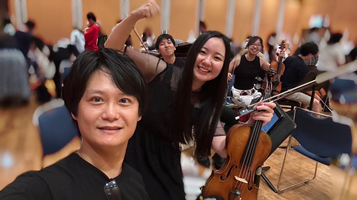 rururucori1's tweet image. 昨日はBackroom Boys Ⅶの全体稽古でした！
オケだけの稽古も楽しかったですが更に！
ソリストの皆様、合唱の皆様の素晴らしい歌と合流すると見えてくる新しい景色がゴージャスで☺️

ワクワク！本番が楽しみです！
9/15、IMAホールにてお待ちしております🎶
#BB7