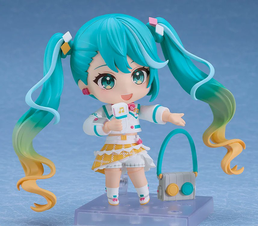 gsc_kahotan's tweet photo. ￣￣￣￣￣￣￣￣￣￣￣
ねんどろいど 初音ミク
マジカルミライ 2024Ver.
＿＿＿＿＿＿＿＿＿＿＿
>>https://t.co/ON89rcpDE5

▼オプションパーツ
マイク／明太子ごはん ほか

グッスマ公式ショップのみにて
10月15日（水）までご予約受付中🎶
#初音ミク #マジカルミライ #グッスマ #ねんどろいど