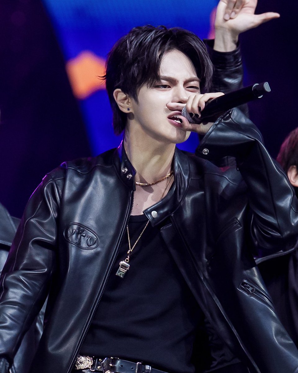 同じ曲なのが信じられない #이리오 #리오 #LEELEO #LEO #イリオ