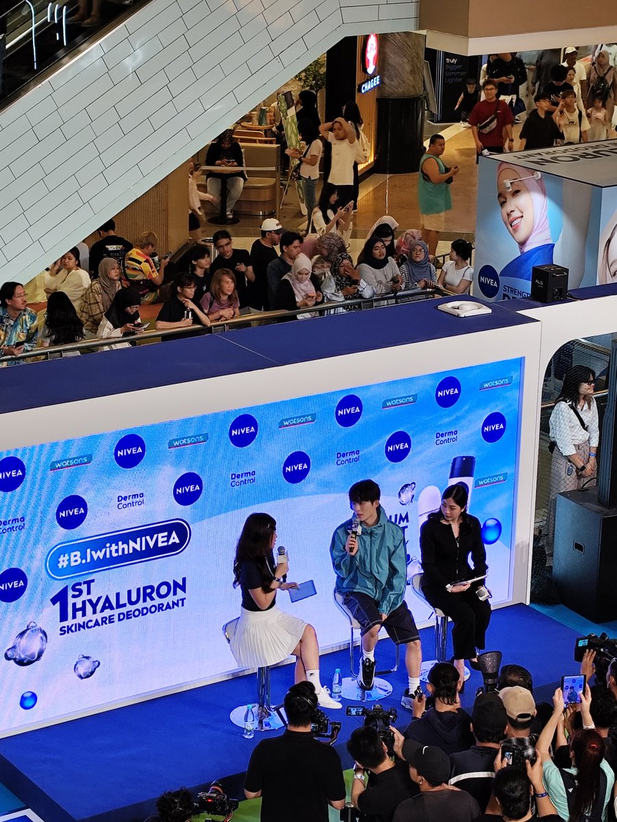 ririeshaa131's tweet photo. INFO INFO HANBIN DAH SAMPAIIII #BIwithNivea https://t.co/V5IShpDoCU