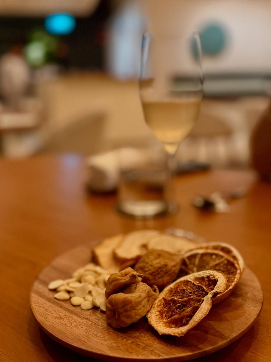 JeannieChoLee's tweet image. Fabulous modern Malay Straits cuisine at Pangium （Singapore） by the talented Malcolm Lee! Highly recommend the tea pairing with the flavorful dishes!

#singapore #cuisine #michelinstar #FoodAndWine #FoodLover #FoodPorn #Foodie #InstaFood #Foodstagram #Tasty #Eats