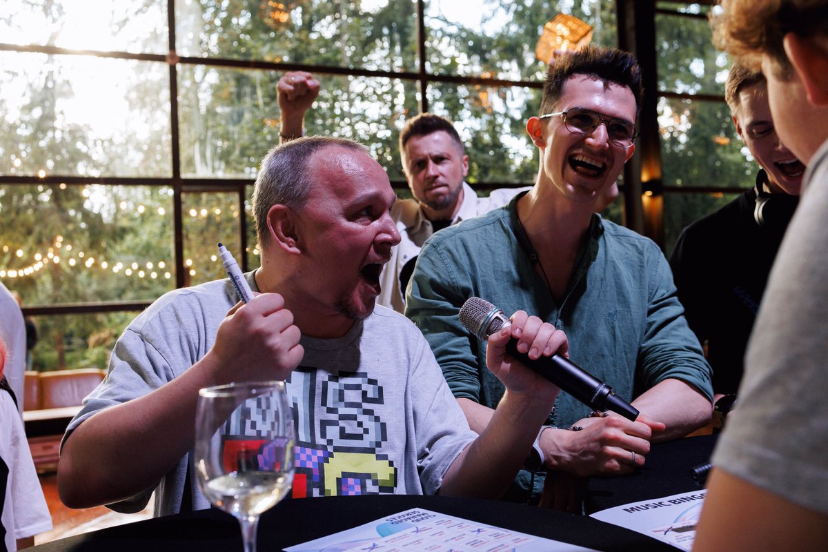 amatol's tweet image. Чат!
Компьютер куплен и протестирован. 
Буду возвращаться к стримам, как полностью поправлюсь :)
Пока по возможности, но потом сделаю расписание.

Смотреть можно на этих платформах:
Youtube: youtube.com/c/amatol
Twitch: twitch.tv/amatol
VKLive: live.vkvideo.ru/amatol