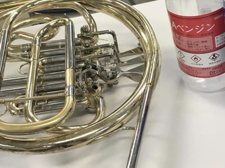 今日から9月！
2学期もスタートです

しかしまだまだ酷暑続き
外回りの日々、やってられません

けど、小学校は学習発表会、中高はコンクールが終わり酷使した楽器のメンテナンスや新チーム始動へ向けての準備期間で初日からバタバタさせてもらってます