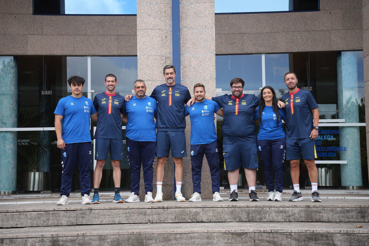 🌐 𝗜𝗡𝗧𝗘𝗥𝗡𝗔𝗖𝗜𝗢𝗡𝗔𝗟𝗘𝗦 | Nuestro preparador físico <a href="/Font_13/">Héctor Martínez</a>, presente en las jornadas de tecnificación de la <a href="/RFEBalonmano/">RFEBalonmano</a> junto a la <a href="/fgabalonman/">Federación Galega Balonmán</a>.

➡️ El arandino ha repetido en el staff de Raúl Entrerríos, a los mandos de las generaciones cadetes gallegas.