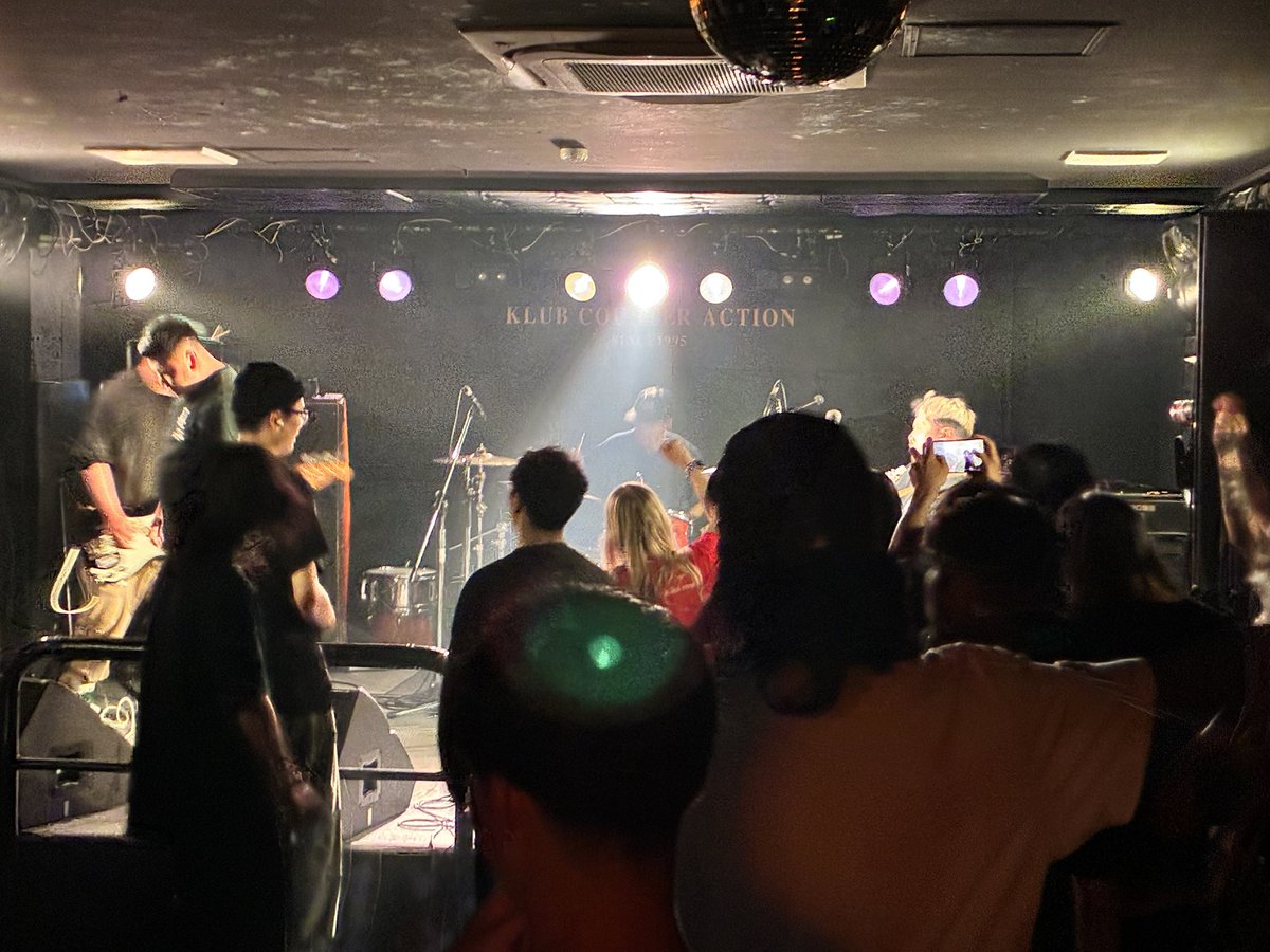 昨日カウンター最高でした😊
どのバンドもバチバチの演奏で刺激しかなかった‼️

Motivelessは学生時代から受けた衝撃と影響は凄く大きいバンドで最後に見れて本当に良かった❗️