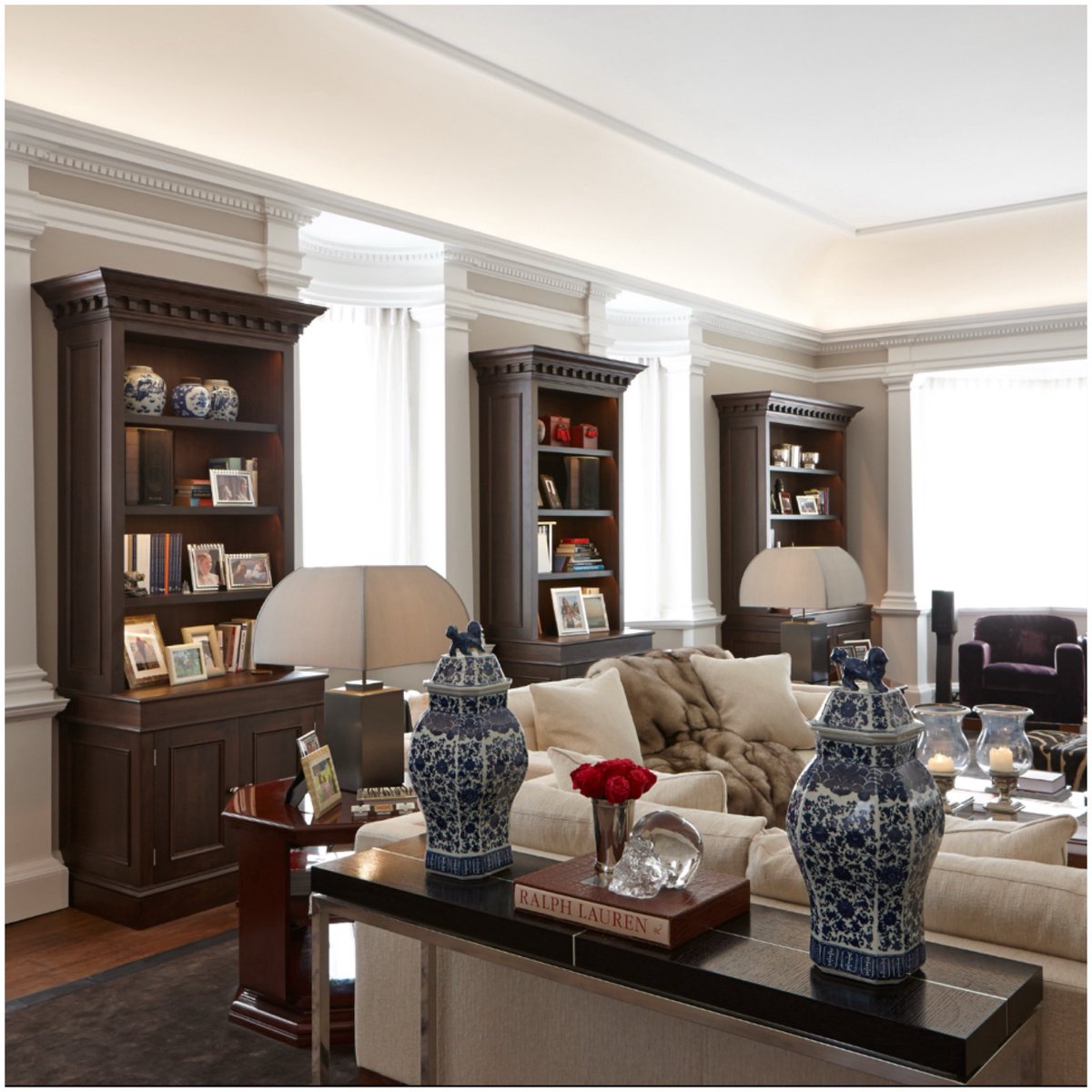 #pictureoftheday ASCOT LODGE - Ball Room

Maurizio Pellizzoni’s brief was to refurbish the interiors of key rooms in the house, including the Georgian Room, the Ballroom, the master bedroom and two guest bedrooms

mauriziopellizzoni.co.uk