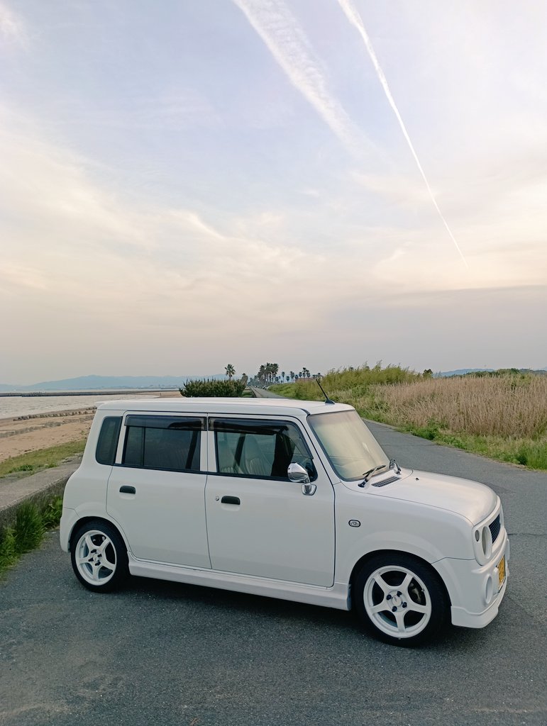 CL71069477's tweet image. 今日から9月がスタートですね！
今日は免許センターへ免許証の更新に行ってきました。ブルーからブルーですが😅いつかはゴールドになりたい笑
そんなことで今月もよろしくお願いします！
#he21s