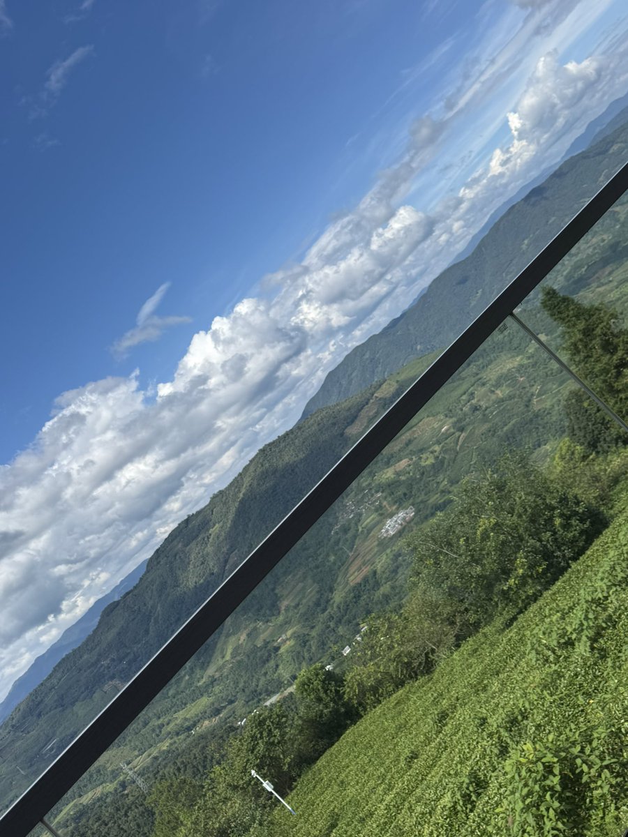 🌎 (@zhengjiudiqiu) on Twitter photo 