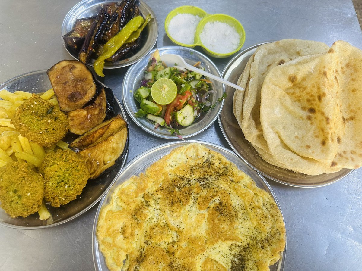 ربما.. كان يشبهني tweet media