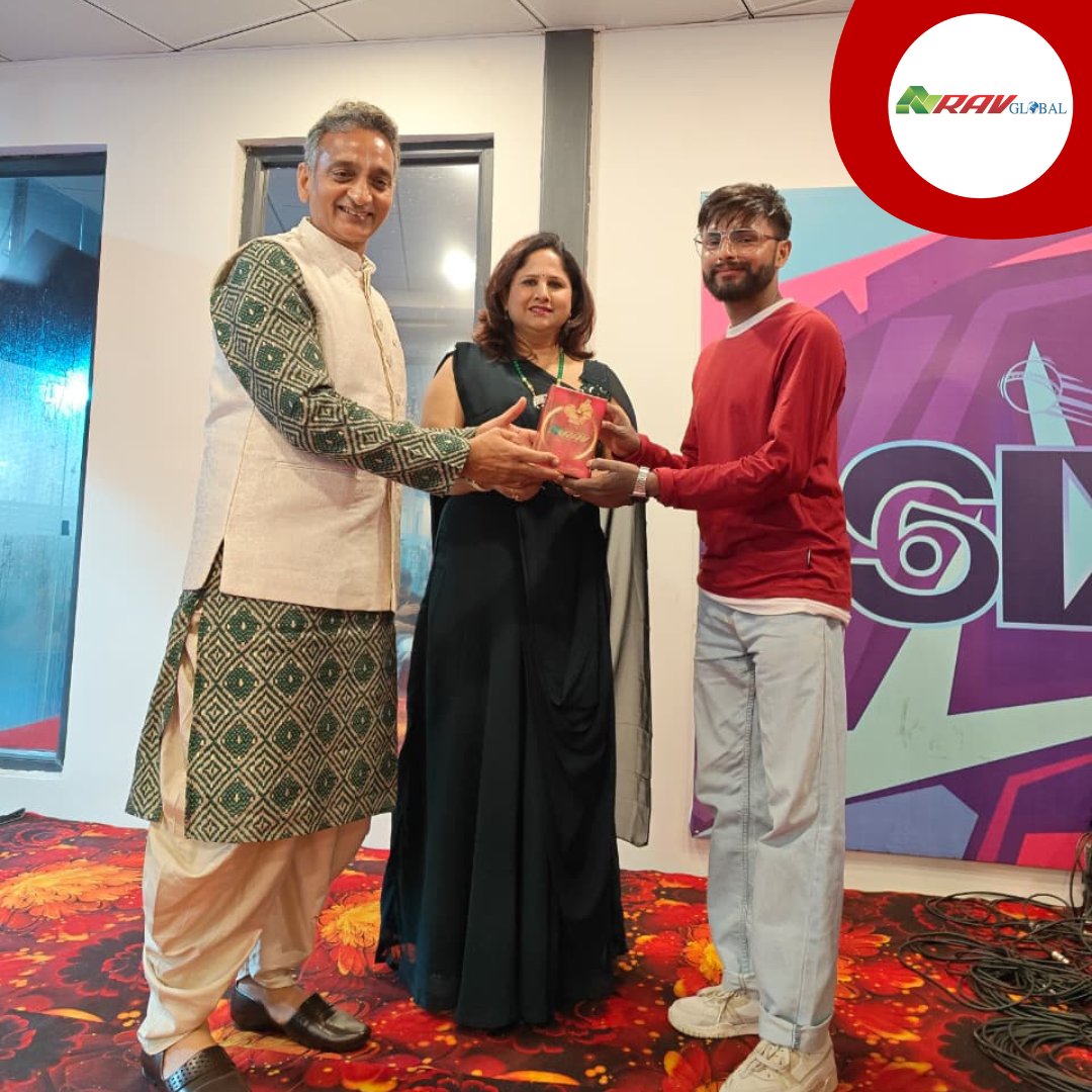 RAVGroupOficial's tweet image. 🏆 Honoring dedication &amp;amp; loyalty at RAV Group’s 13th Anniversary! 🎉 Recognizing our “Best Employee of the Year” &amp;amp; 5-year achievers. Here’s to hard work, teamwork &amp;amp; success! 👏✨
#RAVGroup #EmployeeAwards #13YearsStrong