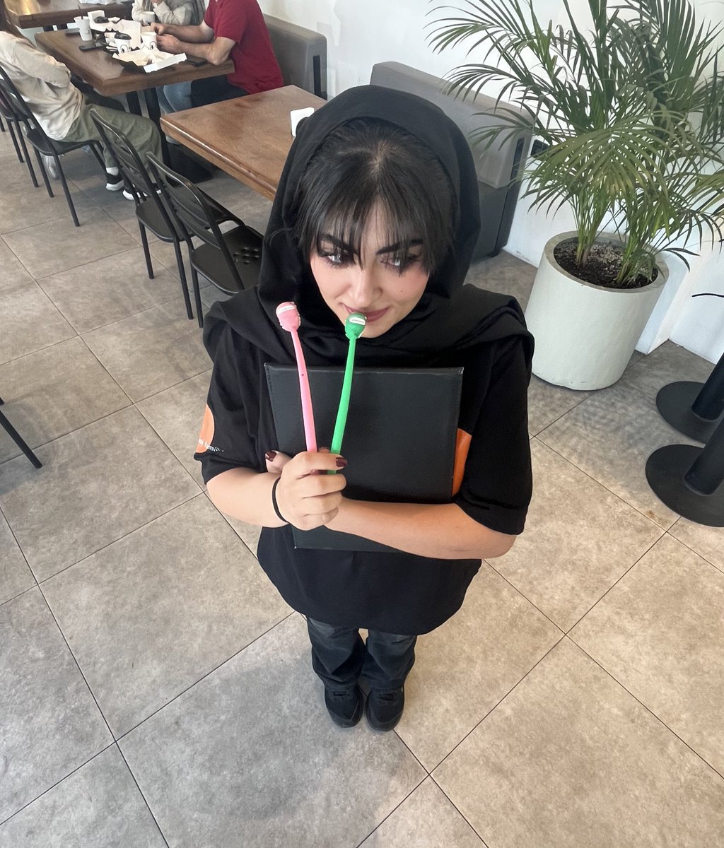 تعطیلی‌های وسط هفته سلدا با ناصر و نسرین میزبان شماست.😍
منتظرتونیم!