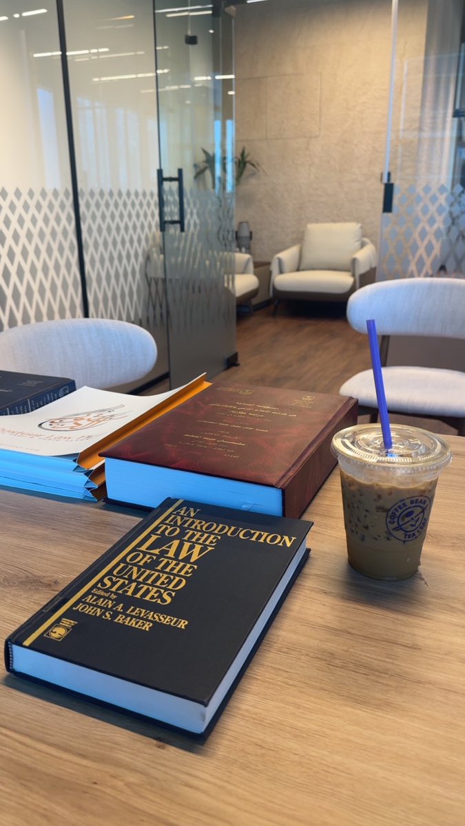 لو توالت عليك من الزمان الهزايم
لا يموت الطموح .. ولا تكلّ العزيمة