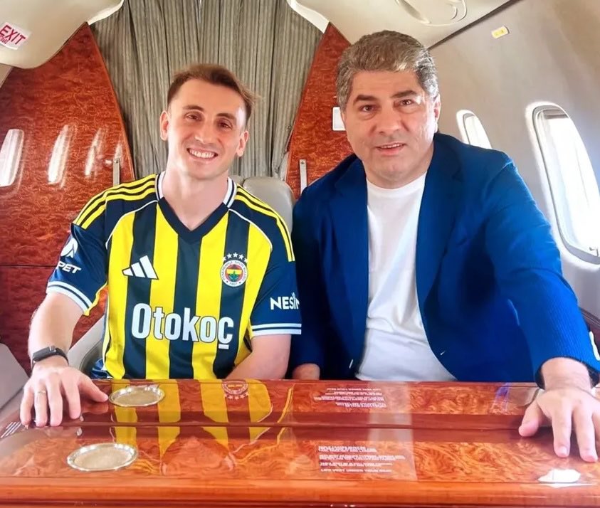 🚨Kerem Aktürkoğlu çok ayıp etmiş. Türkiye'nin değil Dünyanın en ŞEREFLİ KULÜBÜNE geldim diyecekti..
Teşekkürler Kerem Aktürkoğlu 
DÜNYANIN EN ŞEREFLİ KULÜBÜ FENERBAHÇE 
Bunu dedi diye kuduran soysuzlara Chobani yoğurt yeter
💙💛💙💛💙💛
🧿🧿🧿🧿🧿
#Ederson
#keremaktürkoğlu