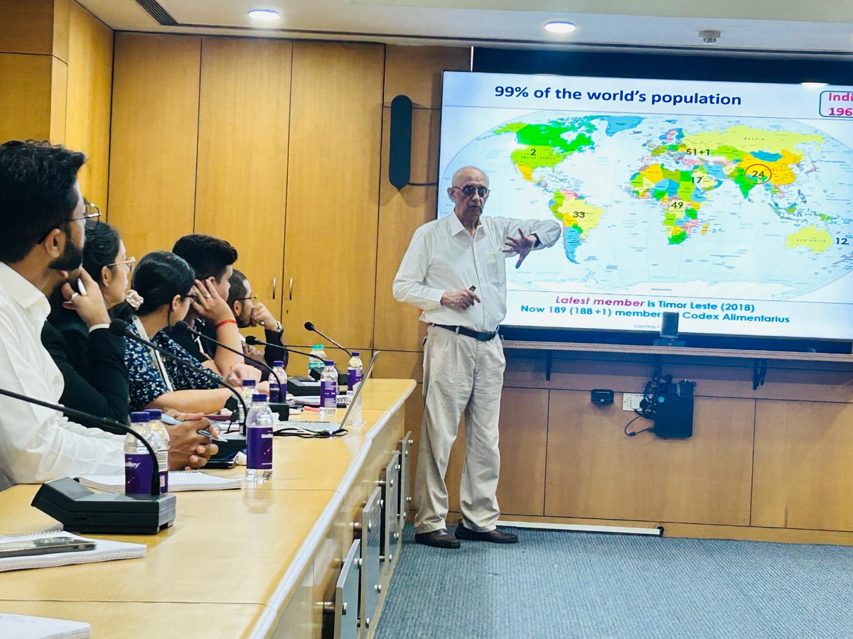 The 5-Day Certificate Programme on Food &amp; Agri Exports concluded successfully at Niryat Bhawan, New Delhi! 🌾🌍

✅ 21 participants from across 🇮🇳
✅ Sessions on exports, logistics, FTAs, FSMS &amp; market access
✅ Insights from experts: Dr. Ajay Sahai, Dr. Sanjay Dave, Mr. Sunil