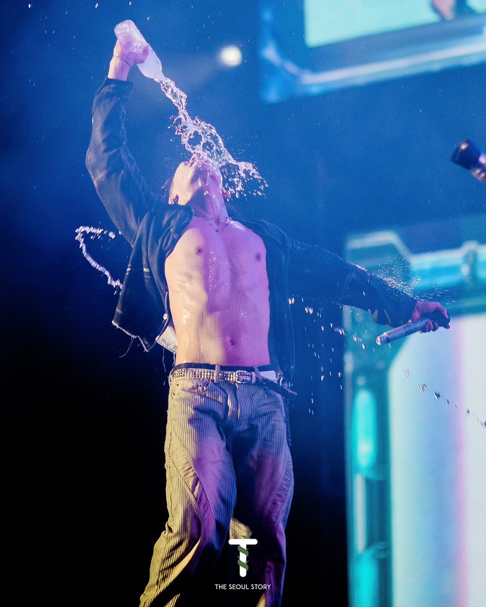 📸 Day 2 of WATERBOMB SINGAPORE turned the heat all the way up 🔥

JAY B
TEAM SKY

cr. <a href="/theseoulstory/">The Seoul Story</a> 
<a href="/jaybnow_hr/">JAY B</a> <a href="/mauvecompany/">모브컴퍼니 (mauve company)</a> 
<a href="/Waterbomb_SG/">WATERBOMB SINGAPORE</a> #JAYB #제이비
#WATERBOMBSG2025 #GOT7 
#WATERBOMBSINGAPORE 
#WATERBOMBSINGAPORExJAYB