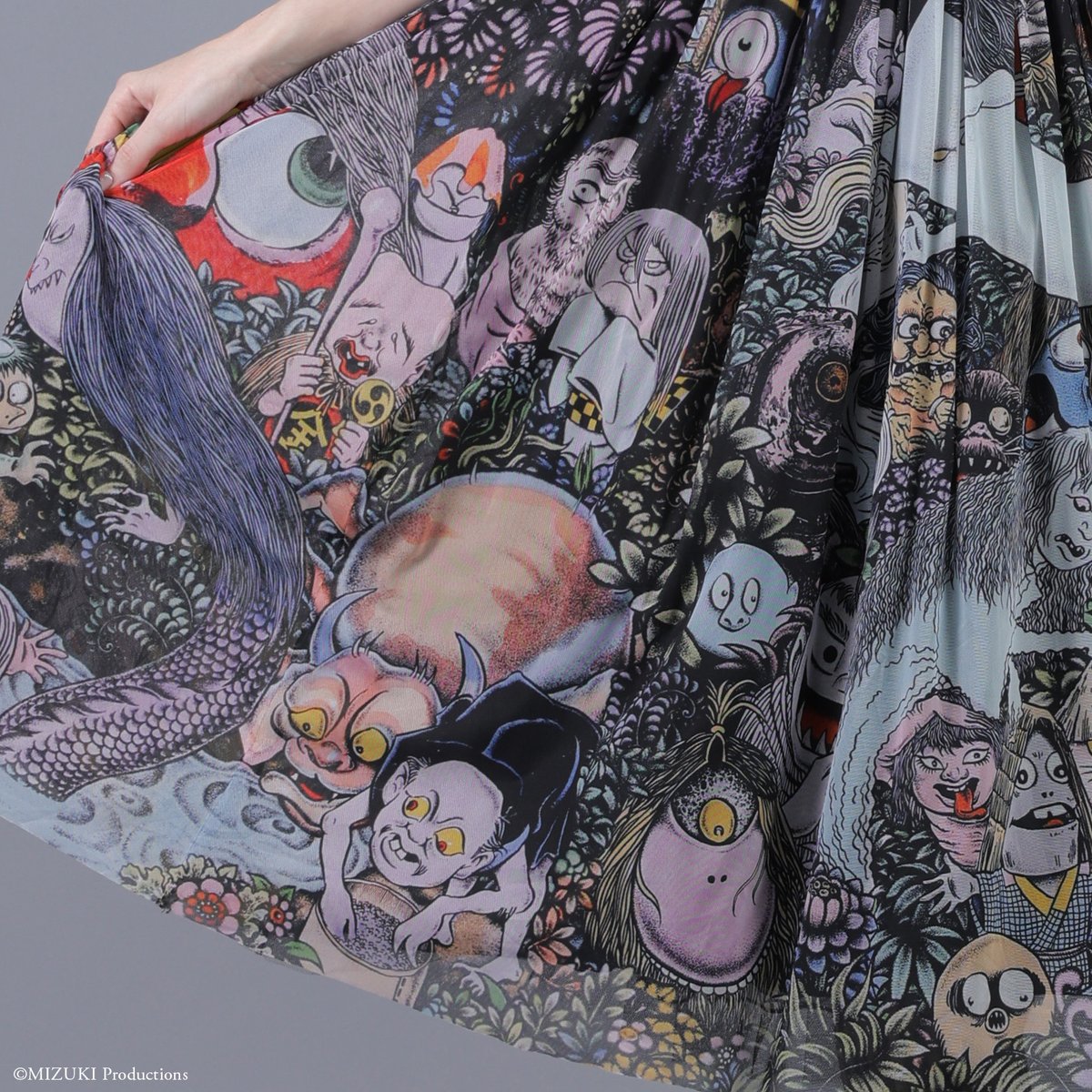 Juliette et Justine ゲゲゲの鬼太郎 水木しげる ワンピース 水木しげるコラボの“妖怪”ドレス、ジュリエットエジュスティーヌ