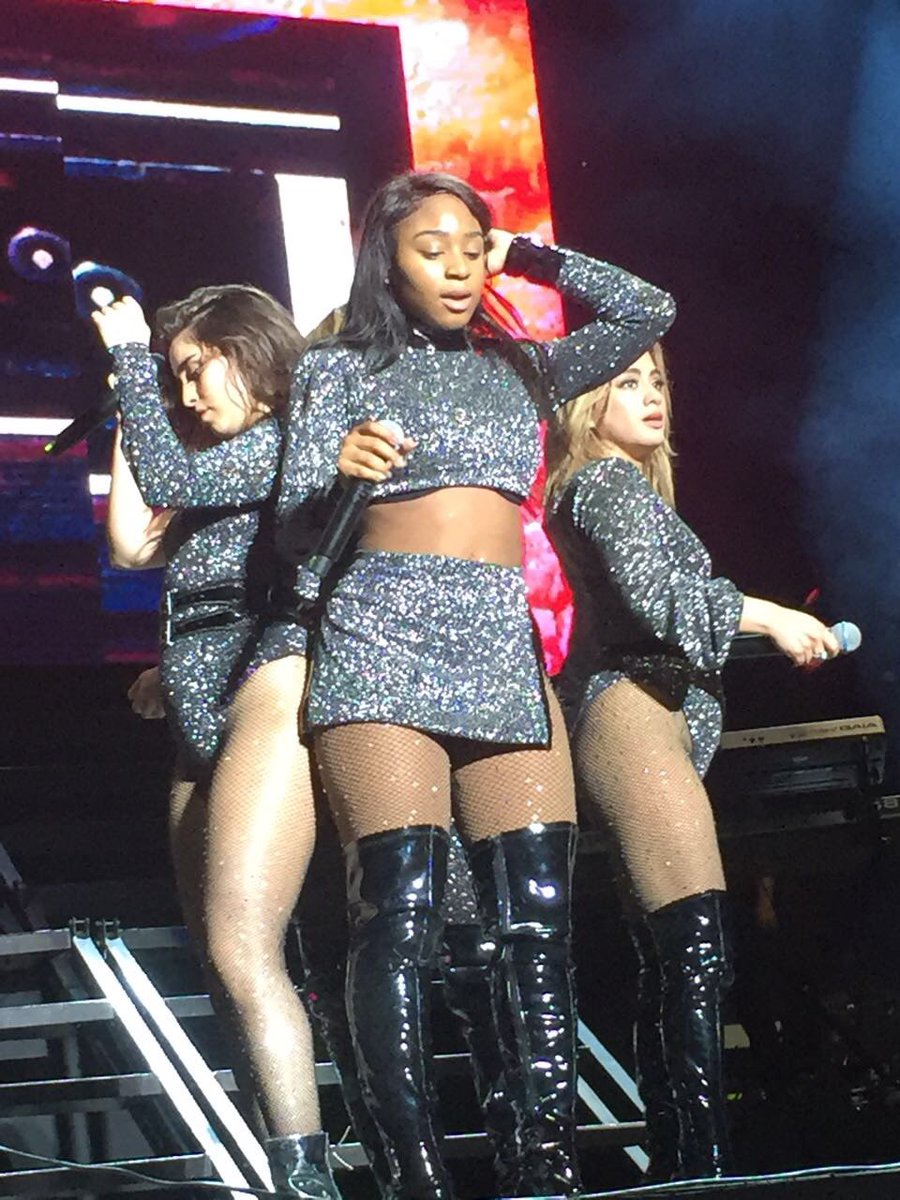 drxnkregui's tweet image. Aprovechando la resurrección de Fifth Harmony para recordar cuando las pude ver en vivo 
#fifthharmonyisback #FifthHarmony