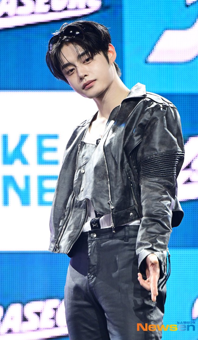 ooOoplz's tweet image. 250901 미디어 쇼케이스 기사사진 #김지웅