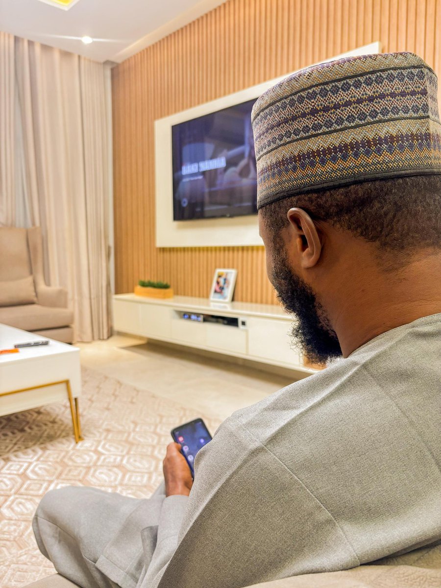 AYGAUTOS's tweet image. Allahumma inni as’aluka ‘ilman nafi’an, wa rizqan tayyiban, wa ‘amalan mutaqabbalan