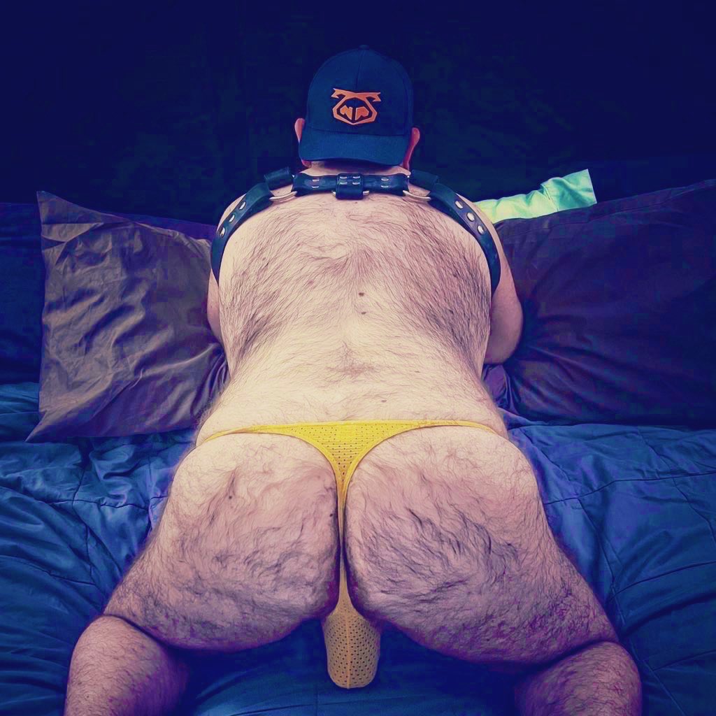 leather_cub tweet media