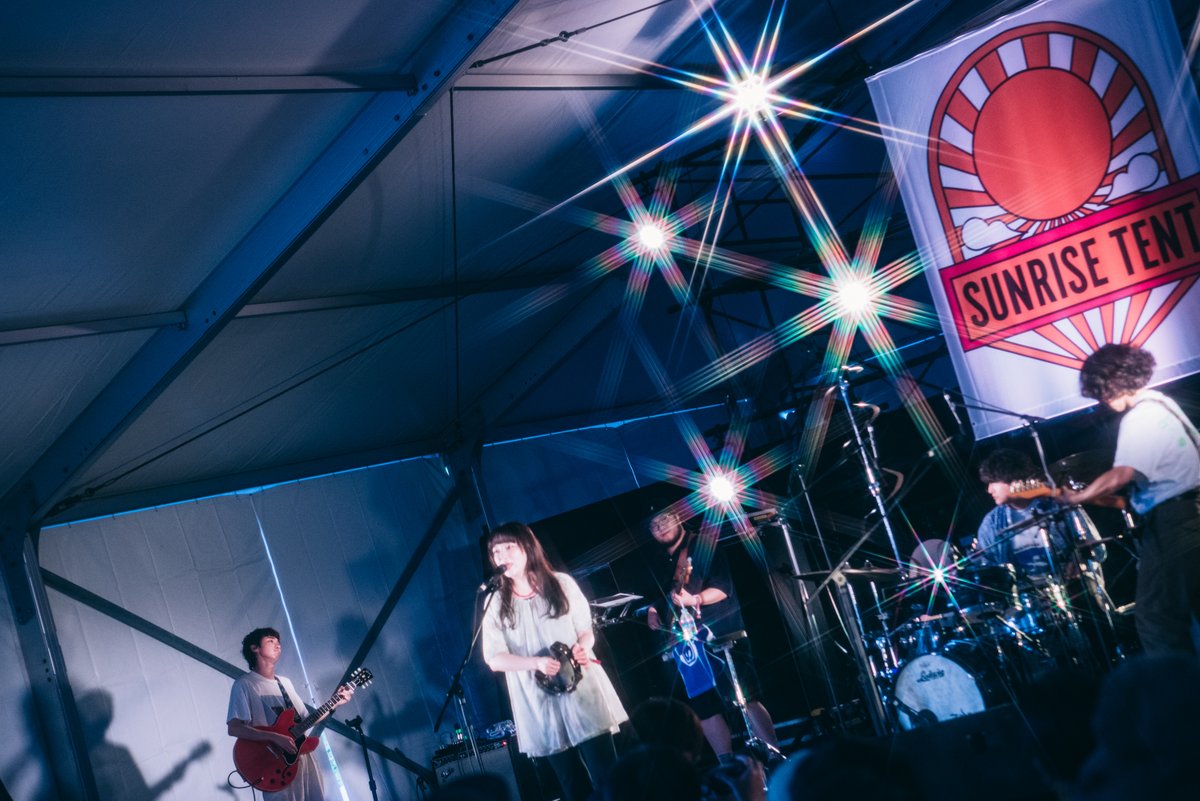 【📸#ラブシャ PHOTO】
Laura day romanceのライブ写真を公開！
photo by aoi (<a href="/ao_dramatic_aoi/">aoi / アオイ📸</a>)

instagram.com/p/DODHuUaCcj7/…

<a href="/Lauradayromance/">Laura day romance | ローラデイロマンス</a>
<a href="/nsnlc_/">井上花月</a>
<a href="/luckythreeortwo/">鈴木迅　Jin Suzuki</a>
<a href="/isynisyn/">礒本雄太 Y.Isomoto</a>