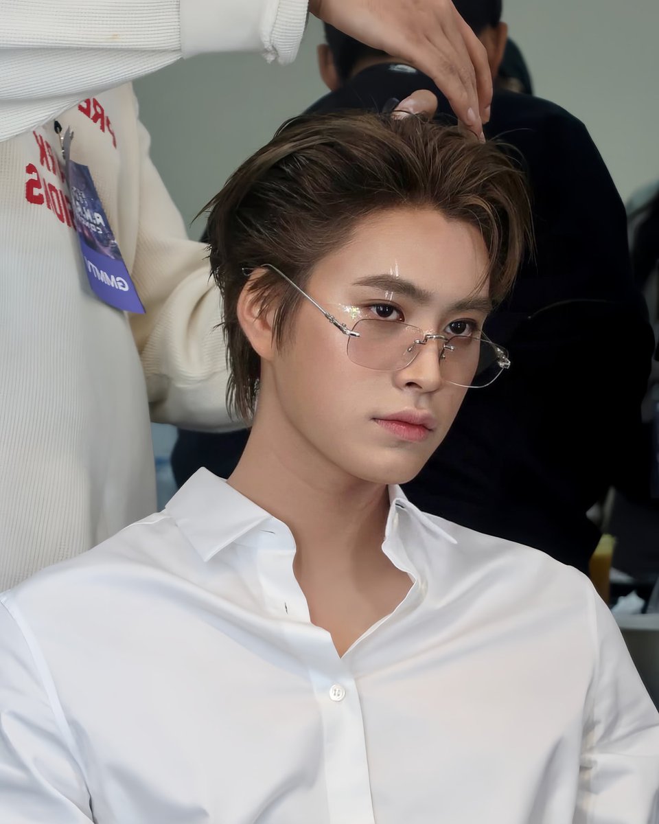 ฐิติเจริญรักษ์มีลูกชายสองคนหรอว่ะ สงสัยมานานละ ??????