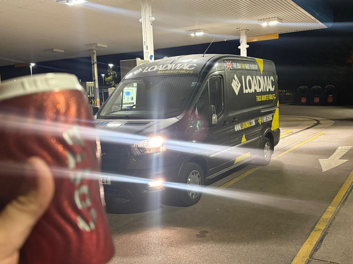 Vehicle checks ✅
Van fuelled and ready to go ✅
Service engineer fuelled and ready to go ✅

It's a bright and early start for our service team, and we're ready to hit the road for all your servicing needs!

#Service #TruckMountedForklift #Loadmac