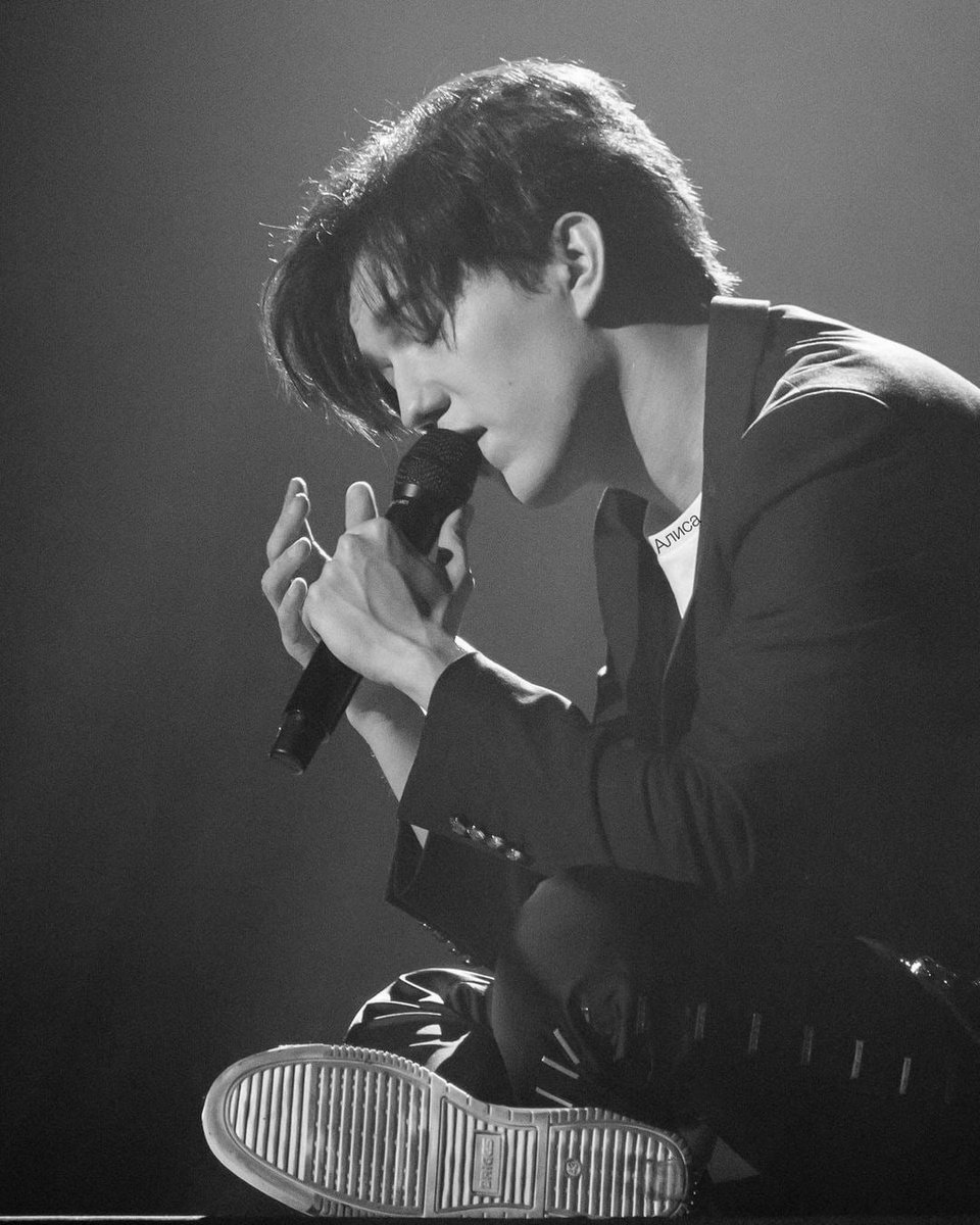 <a href="/DQ_BEST/">Розик 🇰🇿</a> Сколько космической положительной энергии ты даришь нам своим волшебным пением! Великий вокал Димаша скрашивает нашу суровую реальность.
#Dimash
FROM KAZAKHSTAN TO THE WORLD 
STRANGER WORLD TOUR