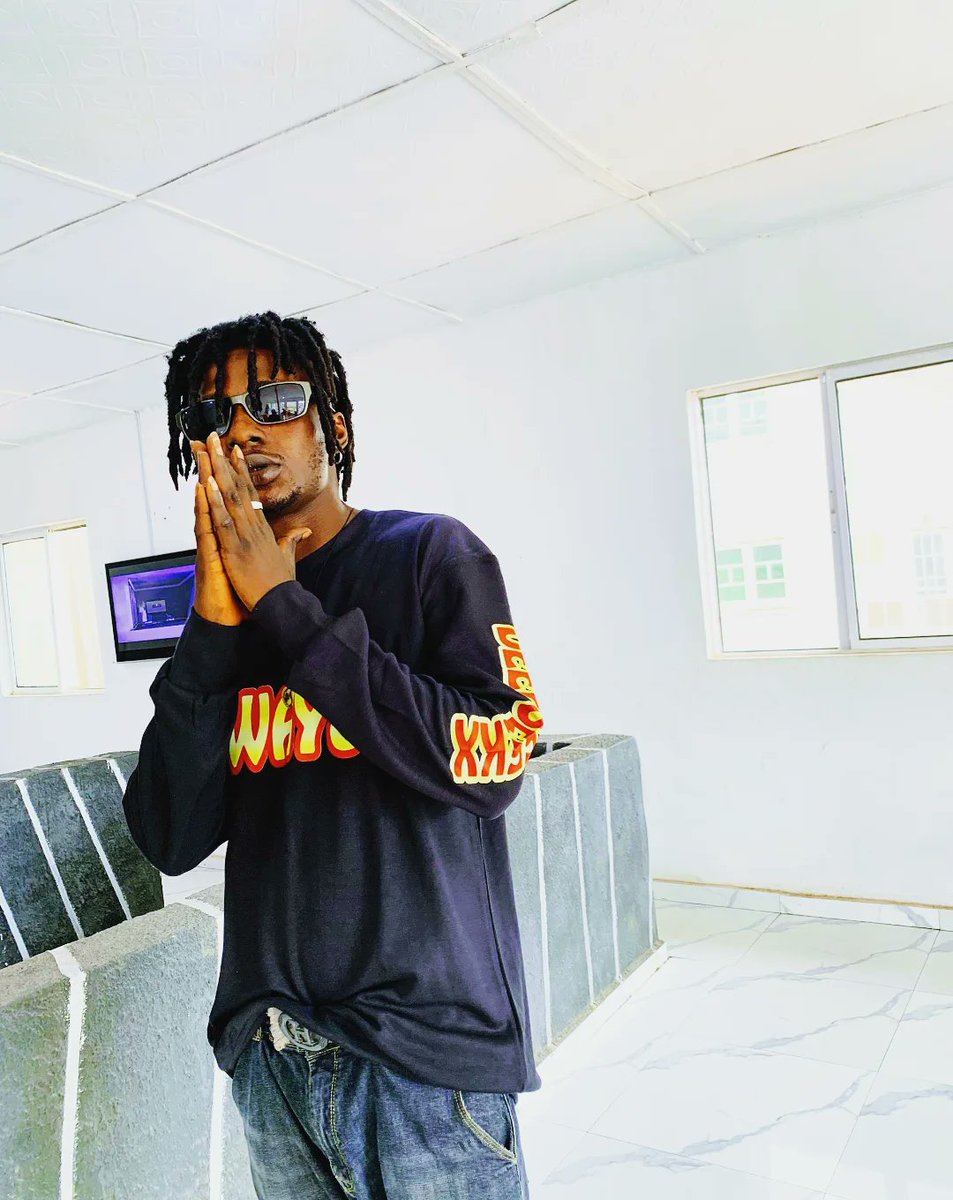 Deepseekx's tweet photo. I AM THE MAN β¨
WAYS π π₯ π΅ OUT EVERYWHERE ππ
πΈ - @faceonscene
Link in bio π π₯
#waysdeepseekx #trending #newmusic #outonalldigitalplatforms https://t.co/QnpEIlbJH6