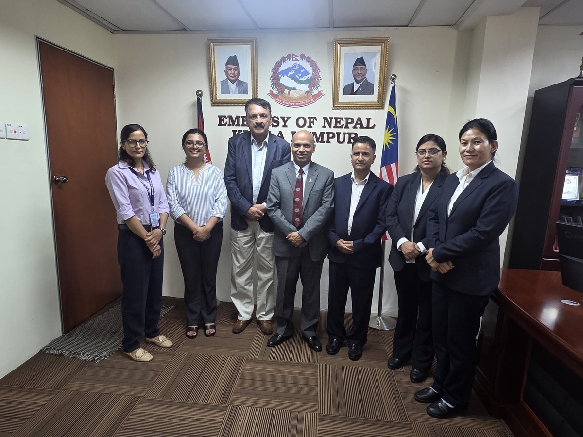 NetraPrasadTims's tweet photo. We are deeply honored to welcome  former Foreign and Finance Minister, member of Parliament Dr. Prakash Shran Mahat in the Embassy of Nepal, Kuala Lumpur, Malaysia. We  discussed about the potential areas of bilateral cooperations and Nepali Migrant Workers´ rights. https://t.co/ucJcCTVQu2