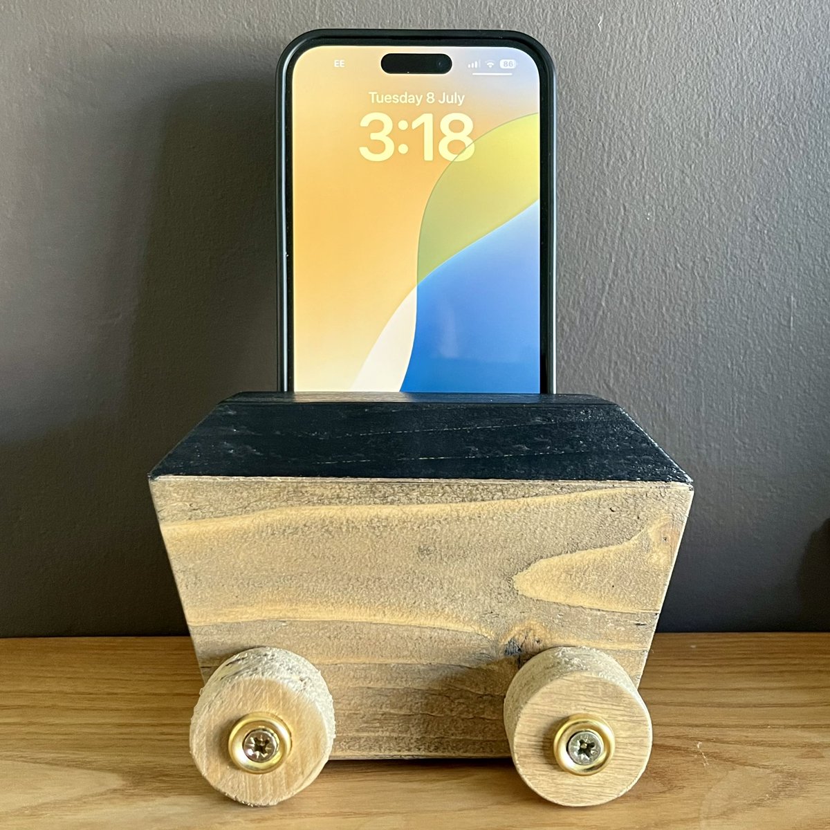 💝 We are now selling our gifts in Biddulph’s Mix a gift shop on High Street! All handmade from recycled wood, creating a circular economy and helping the planet.

Coal Cart Phone/Stationary Holders £10
Coal Cart Trinket Trucks £15
Stoke Pottery Saggar Seats £20

Go have a look…