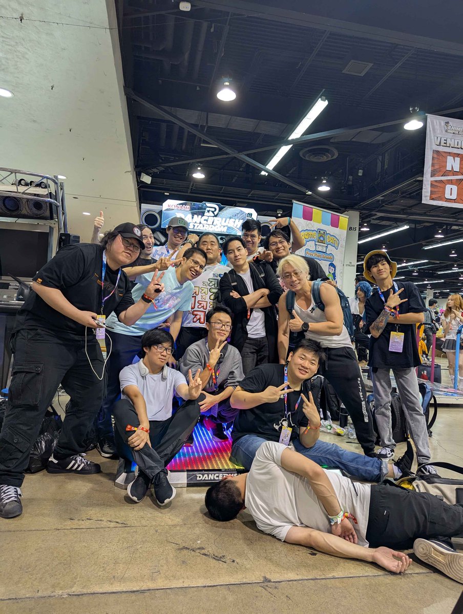 Anime Impulse OCは無事終了！南カリフォルニアのDRSコミュニティが一般の人たちをダンスラに引き込む姿、本当に素晴らしかった！唯一の心残りは、一般向けにダンスラ筐体を2台並べられなかったこと。プレミアムモードをオンにして、2台でグループバトルを試してみたかったな。

#DANCERUSH_STARDOM