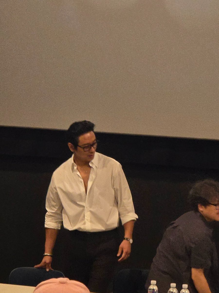 kdrama_menfess's tweet image. •kdm• foto baru ju jihoon kemarin yang diambil oleh fans