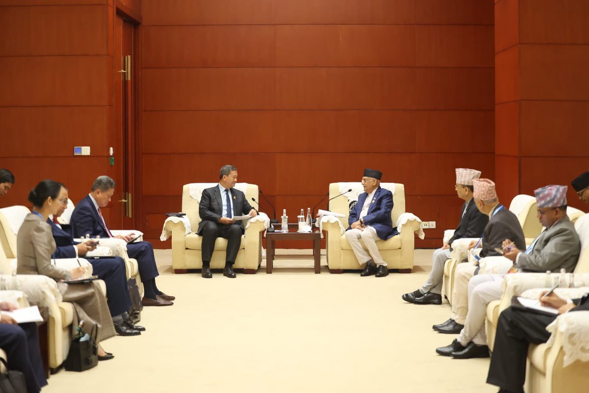 kpsharmaoli's tweet image. Had a warm meeting with H.E. Dr. Hun Manet, Prime Minister of Cambodia, on the sidelines of the SCO Summit in Tianjin. We exchanged views on trade, investment, tourism &amp;amp; cultural cooperation, and agreed to continue working together in international forums including the UN.