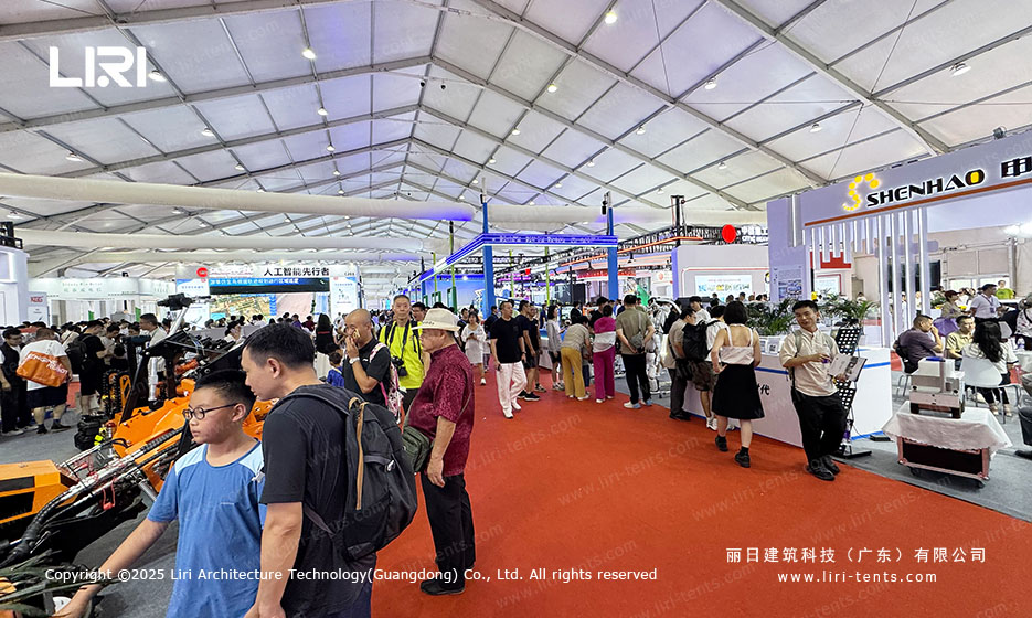 Liri_Bella's tweet image. Building the stage for the future! 📷 We&apos;re proud to have provided the large-scale temporary exhibition venue for the World Robot Conference. It&apos;s incredible to see the world&apos;s most advanced robotics housed within our structures. #eventarchitecture