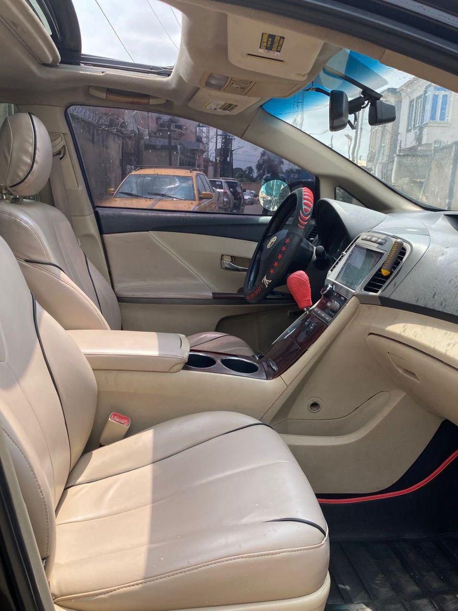 echidiimemotors's tweet image. 𝕏𝘛𝘩𝘦 2010 TOYOTA VENZA V6 FULL EDITION nnukwu ụgbọ ala (FOREIGN USED STANDARD).
Ọ𝘯ụ 𝘢𝘩ị𝘢:₦12,999,999 &amp;lt;Twelve million nine hundred ninety-nine thousand nine hundred ninety-nine naira only&amp;gt;
𝕌𝕊𝔻𝕋🪙.
𝔹𝕋ℂ🪙.
🏗️:echi.