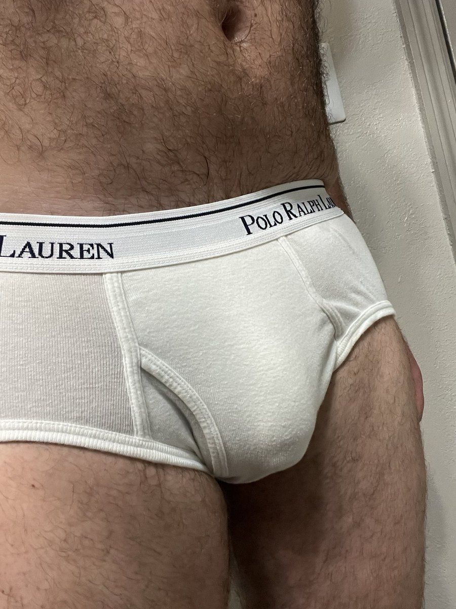 I cleaned up tonight. Per my previous post, I’m letting a patch grow out above my dick. What do you think about the progress??
#shaved #whitebriefs #polobriefs #briefs #tightywhities #shaveddick #tanlines