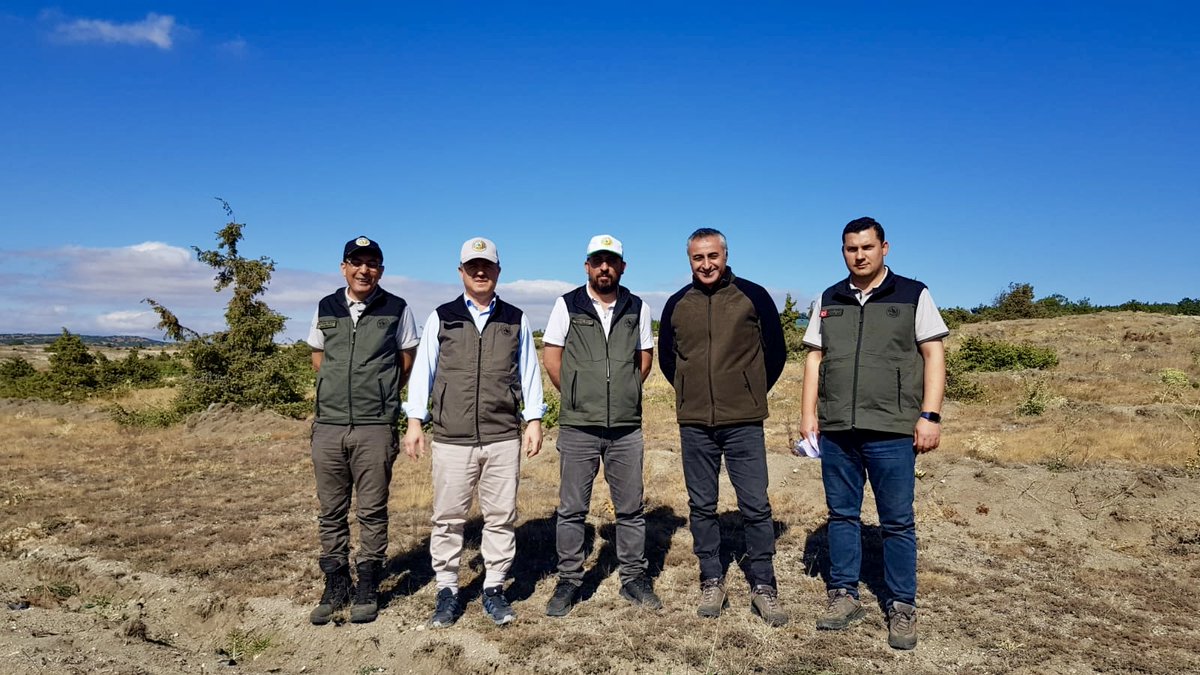 TulipProjesi's tweet photo. 🌷Türkiye Dayanıklı Peyzaj Entegrasyonu Projesi (TULIP) kapsamında saha ziyaretlerimiz sürüyor.
📍Çorum – Üzümlük &amp; Karnıkara erozyon kontrol sahaları

#TULIP #iklimeuyum #erozyonkontrolu #kırsalkalkınma #OrmanGenelMüdürlüğü #TarımveOrmanBakanlığı https://t.co/Al31W5BzY3