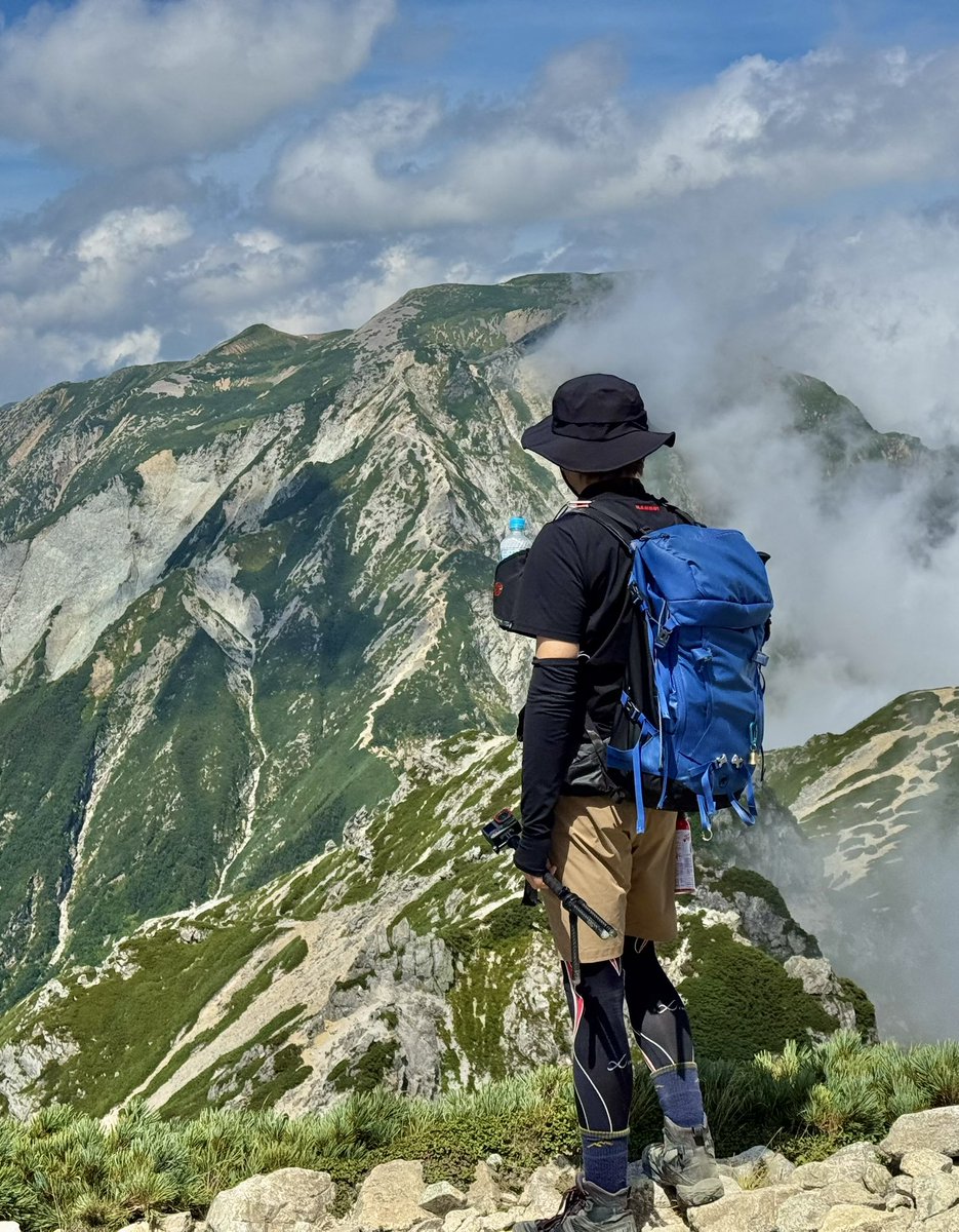 oKV65BSJM7zPNCF's tweet image. 燕岳あかんかったし、しゃーないので唐松岳行ってきました⛰️