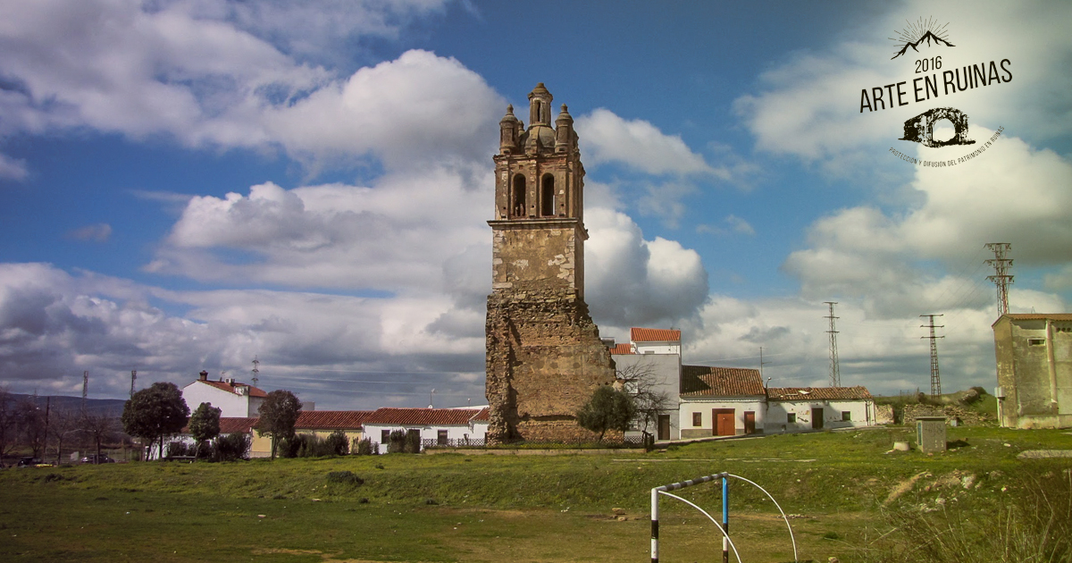 #BuenosDías desde la #Torre de San Francisco de #Zafra. Esta torre es el único elemento que se ha conservado del #Convento de San Francisco. Dicho convento se fundó en el último tercio del siglo XV por el II Conde de Feria. #Extremadura. buff.ly/2yInTGP