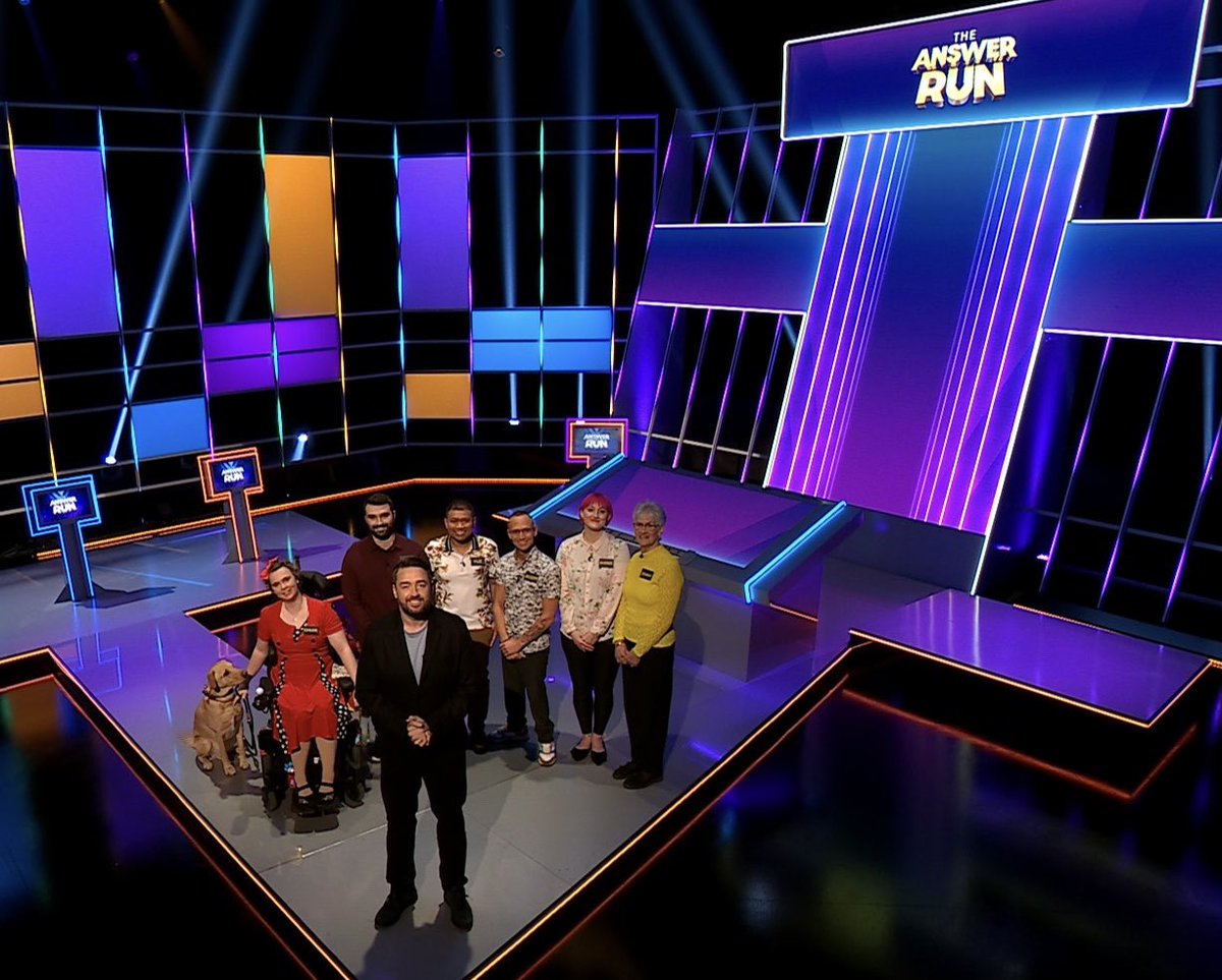 Yuz6Yusof's tweet image. 📣 If you just finish work or school this Wednesday 3 Sept 2025, please catch me competing in #theAnswerRun on #BBC1 @bbcstudios @JasonManford at 1630 UK Time. You can catch the show on BBC iPlayer too 🤞😃 Series 2; Episode 13