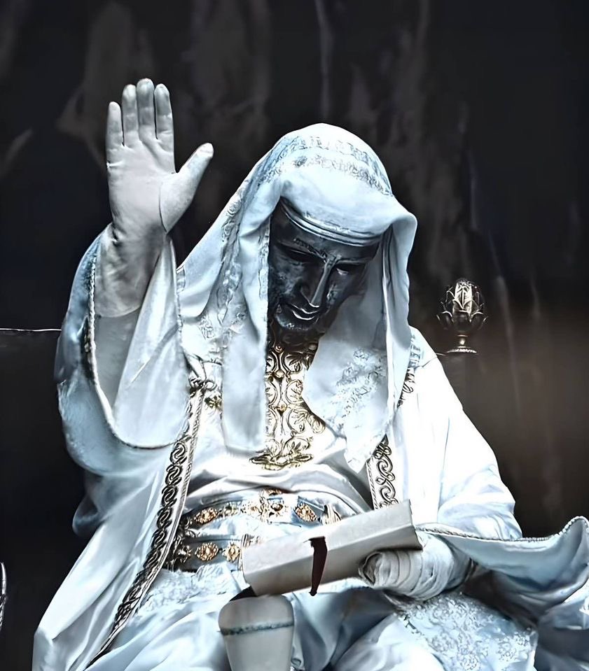 Brahmins are perfect example of hated by many defeat by none.