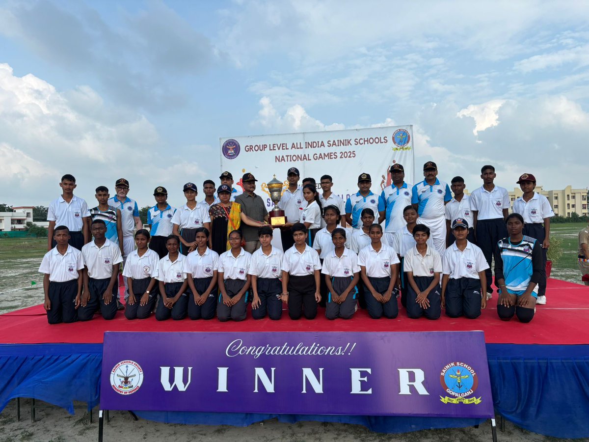 SSTilaiya's tweet photo. The Cadets of Sainik School Tilaiya once again proved their mettle as they emerged Basketball(Boys) &amp; Athletics(Overall) Champions in All India Sainik Schools National Games 2025 (Group D) held at Sainik School Gopalganj. https://t.co/qtSfAB7eai