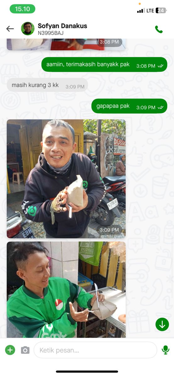 wkanshabrv's tweet image. lemme join thiss💗 and also available on Gojek Apps. As a reminder, please support small businesses (UMKM) too, since this demonstration may also affect them. This event is actually happening across the country, so you can also order food from cities outside Jakarta