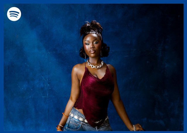 Two EPs and global hit singles deep into her career, <a href="/Gyakie_/">After Midnight</a>’s finally giving us her debut album #AfterMidnight. Been on rotation! So I wanna talk about it. Thread.