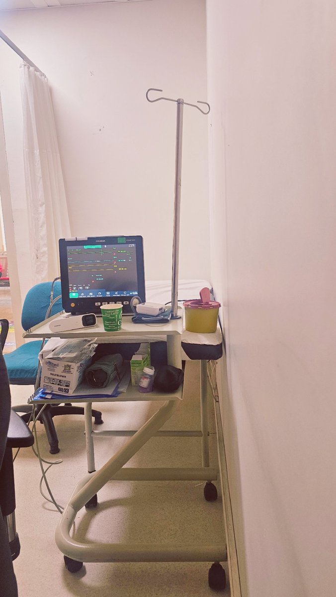 SuyadalSelcen's tweet image. Vücudunuz aynı anda Adrenalin, Dopamin, Serotonin, Oxytocin ve Vasopressin hormonlarını salgılarsa bir ayıya bile aşık olabilirsiniz. Alın bu bilgiyle ne yaparsanız yapın 👌😂 haydi iyi nöbetlerrrr🤭

#acilservis
#iyinöbetler