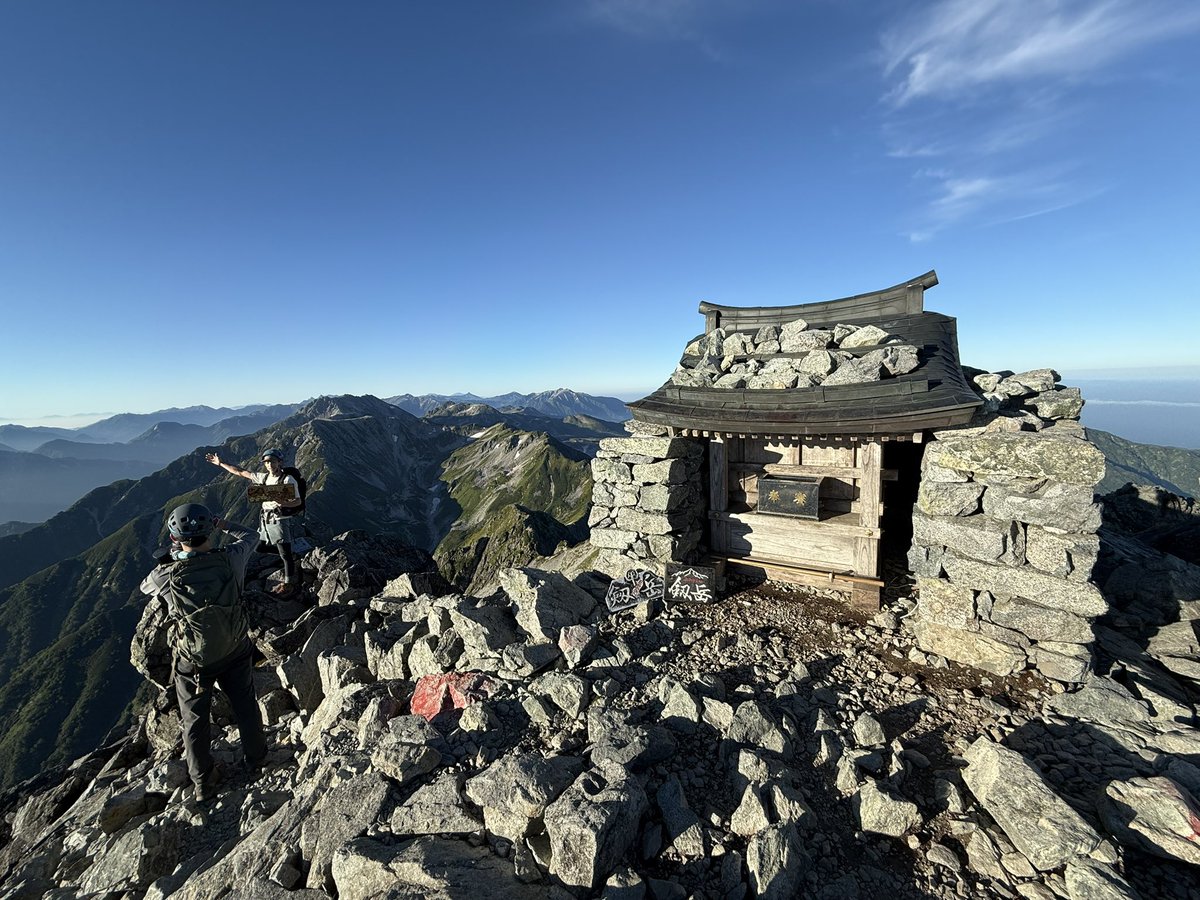 poponuki's tweet image. #8月を写真4枚で振り返る
・剱岳、立山
・赤石、悪沢岳
・笠ヶ岳

充実した山旅でした！