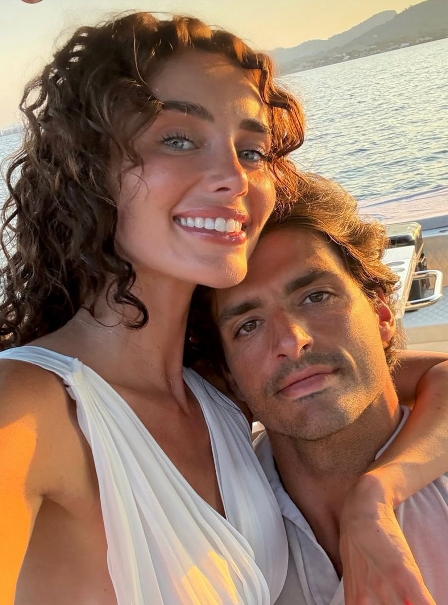 sainzifyy's tweet image. &quot;he my babygirl&quot;               &quot;she my bro&quot;