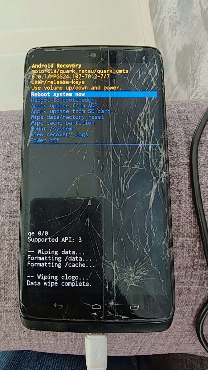 patel_grv's tweet image. I have done this so many times, 
It is handy 😄
#RecoveryMode #Android #MotorolaDroidTurbo 👌
