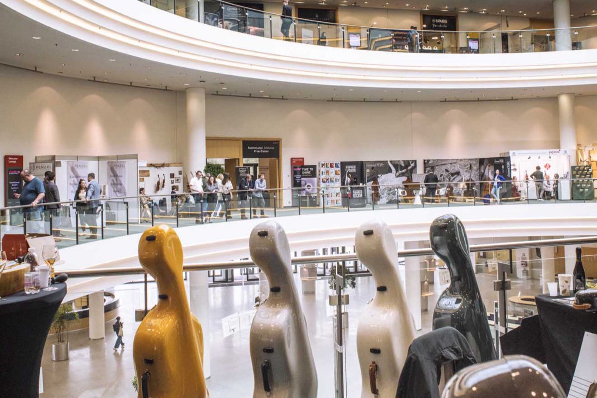 👑 𝗔𝗸𝘂𝘀𝘁𝗶𝗸𝗮 𝗴𝗲𝗮𝗱𝗲𝗹𝘁: 𝗔𝗙𝗔𝗚𝘀 𝗠𝗲𝘀𝘀𝗲 𝗳ü𝗿 𝗠𝘂𝘀𝗶𝗸 𝘄𝗶𝗿𝗱 𝗠𝗶𝘁𝗴𝗹𝗶𝗲𝗱 𝗶𝗺 𝗗𝗲𝘂𝘁𝘀𝗰𝗵𝗲𝗻 𝗠𝘂𝘀𝗶𝗸𝗿𝗮𝘁

Wir gratulieren und wünschen weiterhin viel Erfolg 🍀

fama-aktuell.blogspot.com/2025/07/akusti…
#eventprofs